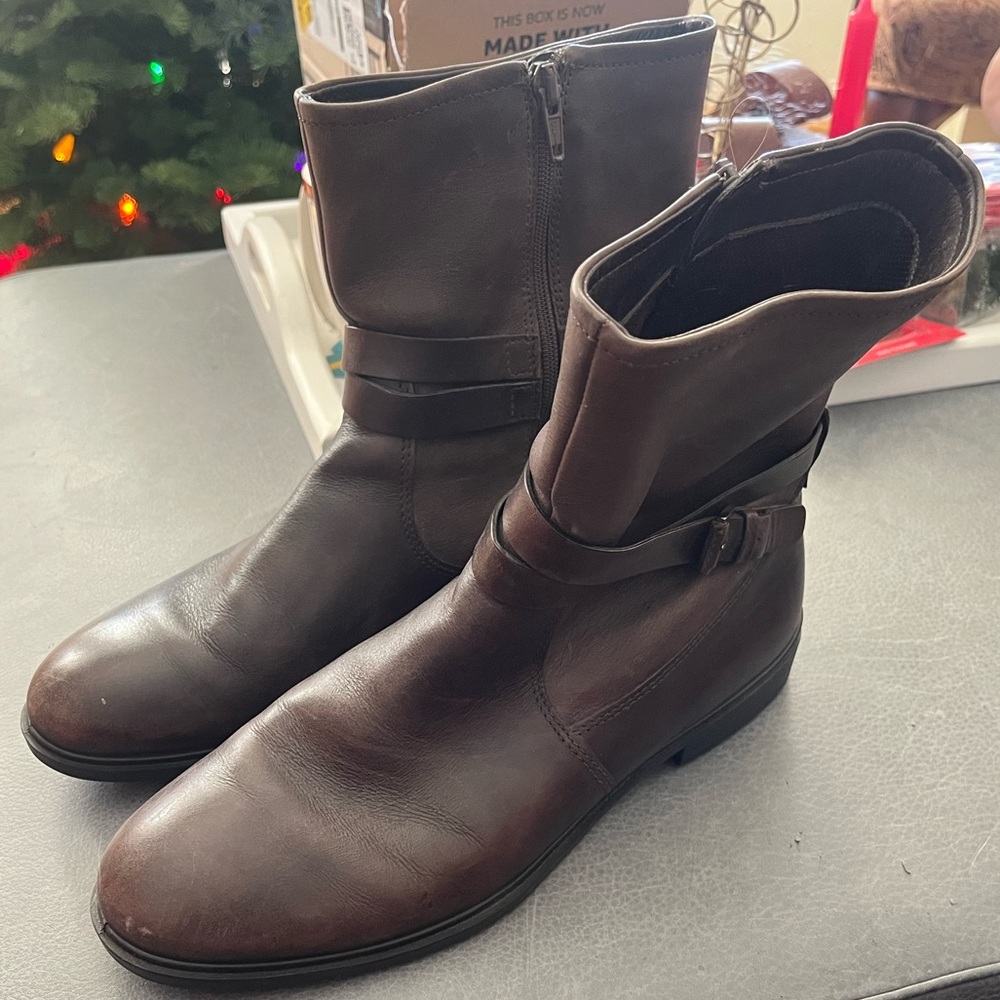 ECCO Touch 15 Brown Leather Ankle Boots - Picture 2 of 12